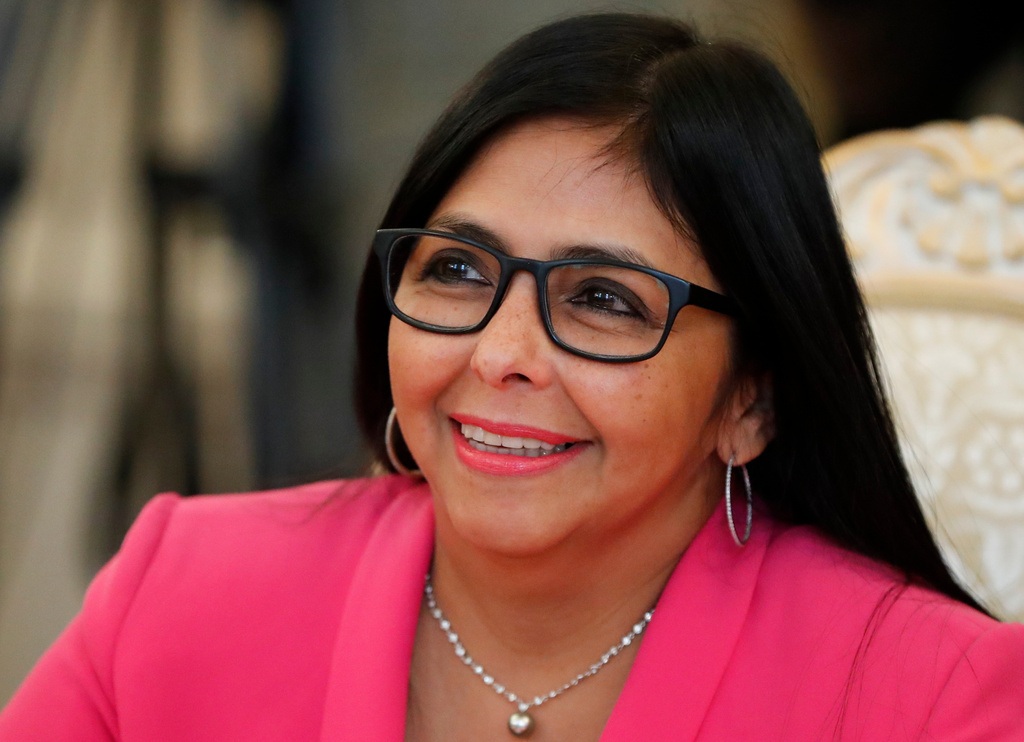 Wakil Presiden Venezuela Delcy Rodriguez ikut serta dalam pembicaraan dengan Menteri Luar Negeri Rusia di Moskow, 1 Maret 2019. (Foto AP/Pavel Golovkin, File)